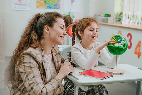 ТОТОША ХАЙ-МАЙНДЗ СКУЛ, приватний заклад середньої загальної освіти