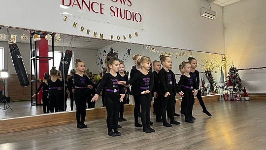 Shadows Dance Studio, студія сучасного танцю