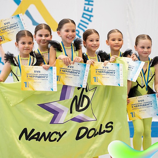 Nancy Dolls, спортивний клуб з черлідингу