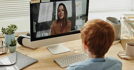 Атмосферна школа, дистанційна освіта