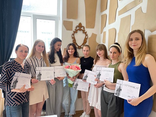 Dress of Course, школа шиття та дизайну одягу