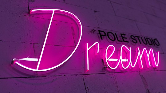 DREAM, pole dance studio