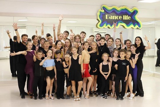 DanceLife, школа танців