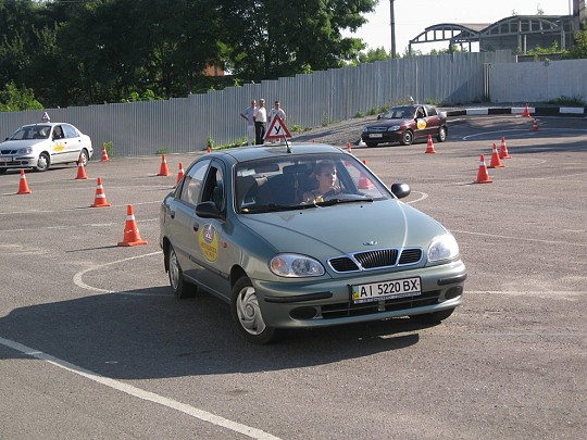 Круїз, автошкола