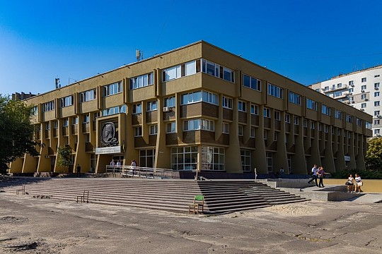 Комунальний вищий навчальний заклад "Дніпропетровська академія музики ім. М. Глінки"Дніпропетровської обласної ради"